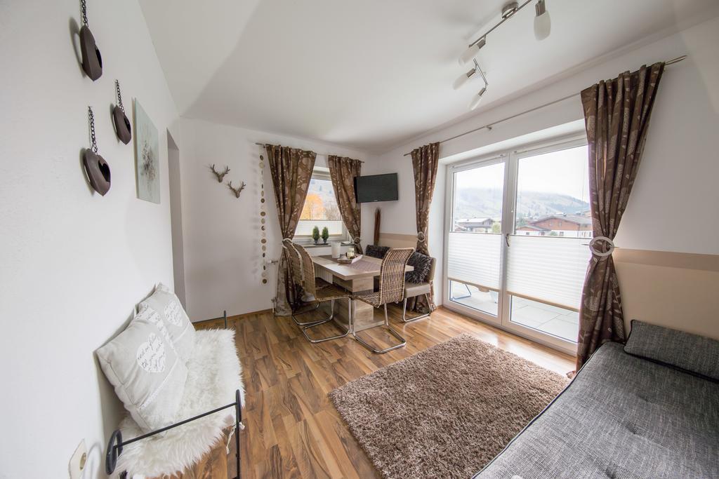 Ferienwohnung Prantner ラウリス エクステリア 写真